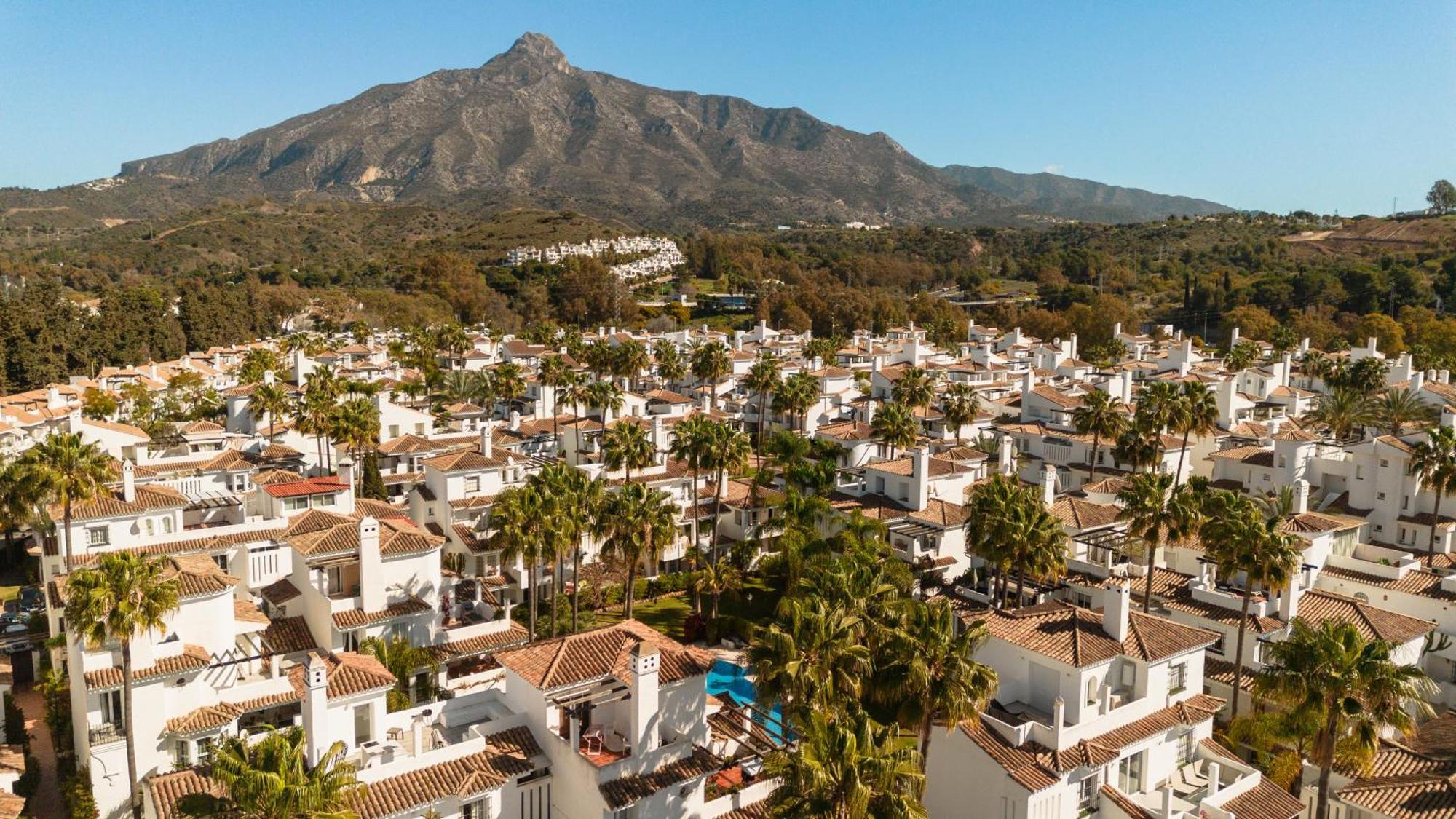 Apartment In Near Golf And Marbella