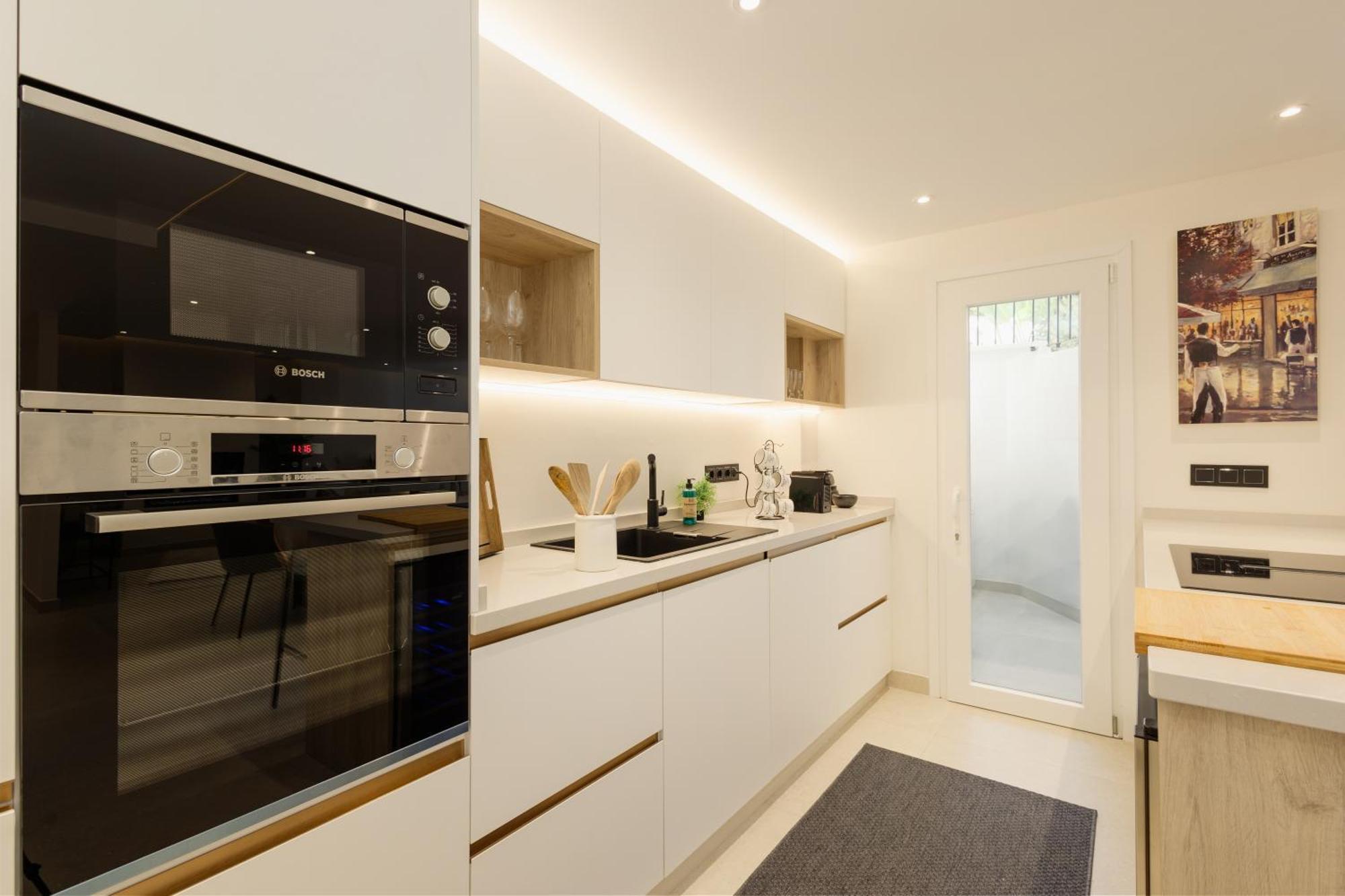 Apartment In Near Golf And *