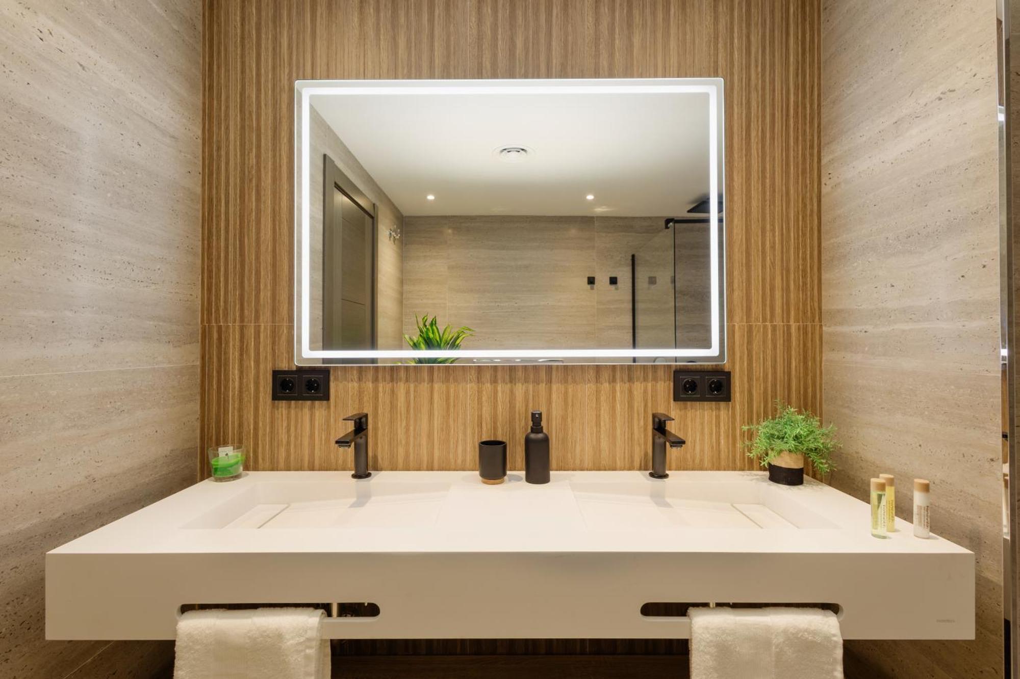 Apartment In Near Golf And *