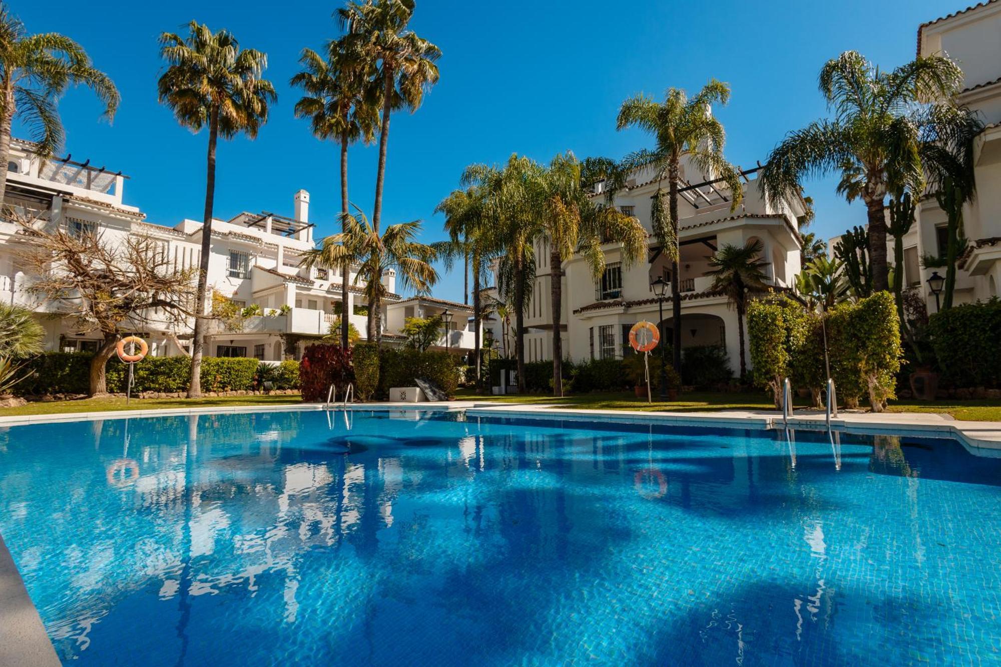 In Near Golf And Marbella